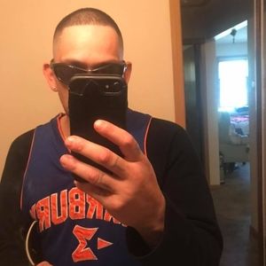 Meet your Posher, Nicholas